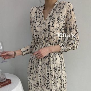 ザラ(ZARA)のimport❁︎カシュクール シワ加工 ヴィンテージ フラワー ワンピース(ロングワンピース/マキシワンピース)