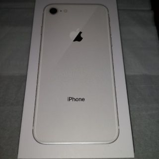 iphone8シルバー　SIMフリー　新品　送料込み　シムフリー(スマートフォン本体)