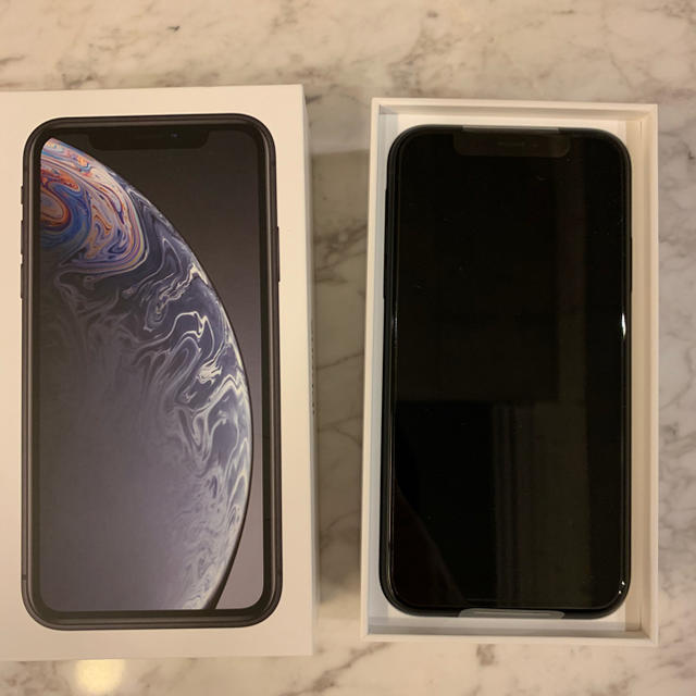 iPhone XR 128GB ブラック ドコモ（SIMフリー）