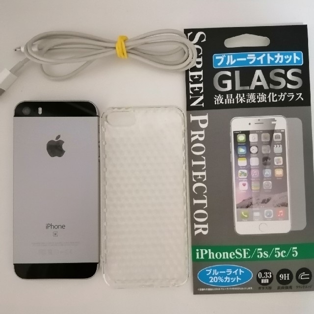 iPhone(アイフォーン)のiPhone　SE　64GB　 SIMフリー　おまけ付き スマホ/家電/カメラのスマートフォン/携帯電話(スマートフォン本体)の商品写真