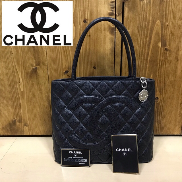 CHANEL シャネル 復刻トート キャビアスキン シルバー 保存袋付き www ...