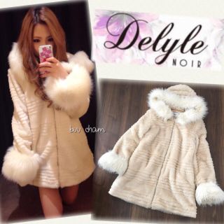 デイライルノアール(Delyle NOIR)のDelyle NOIR♡フード付きファーコート(毛皮/ファーコート)