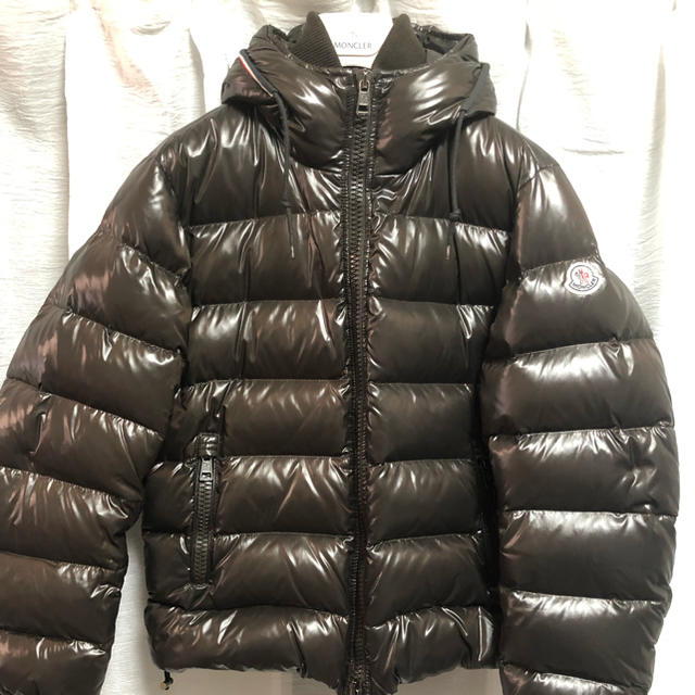 MONCLER(モンクレール)のMONCLERモンクレール ダウン メンズ メンズのジャケット/アウター(ダウンジャケット)の商品写真