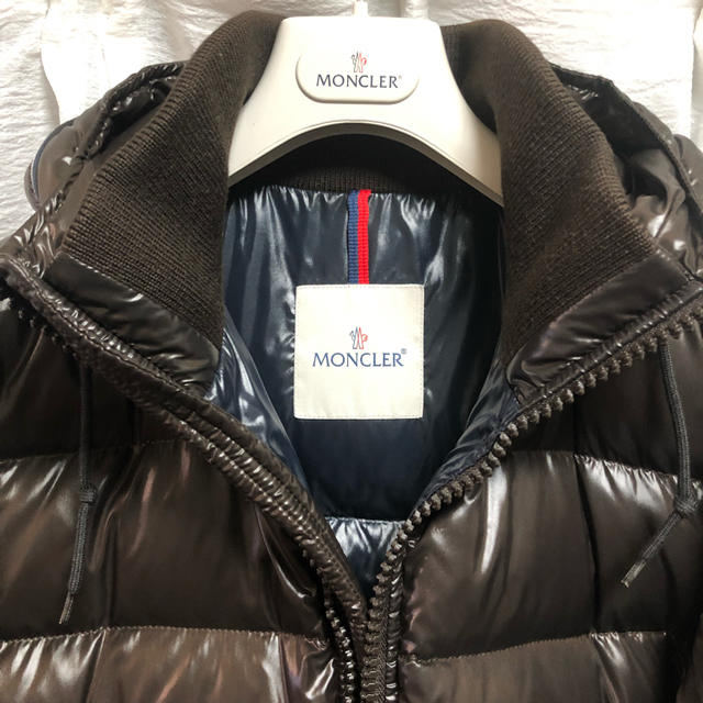 MONCLER(モンクレール)のMONCLERモンクレール ダウン メンズ メンズのジャケット/アウター(ダウンジャケット)の商品写真