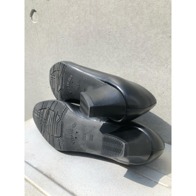 【値下げ】パンプス 黒 25.5EEE レディースの靴/シューズ(ハイヒール/パンプス)の商品写真