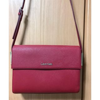 カルバンクライン(Calvin Klein)のCalvin Klein ショルダーバック 赤(ショルダーバッグ)