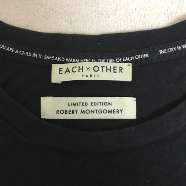 Maison Martin Margiela(マルタンマルジェラ)のEACHOTHERのTシャツ レディースのトップス(Tシャツ(半袖/袖なし))の商品写真