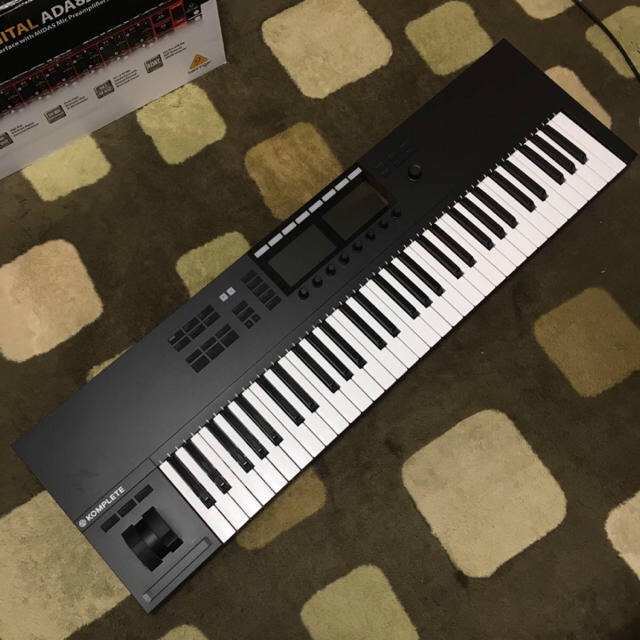 超目玉枠】 mama Komplete Mk2 S61 Kontrol キーボード/シンセサイザー