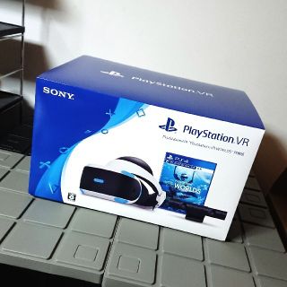 プレイステーションヴィーアール(PlayStation VR)のプレイステーション VR WORLDS 同梱版 CUHJ-16006 (家庭用ゲーム機本体)