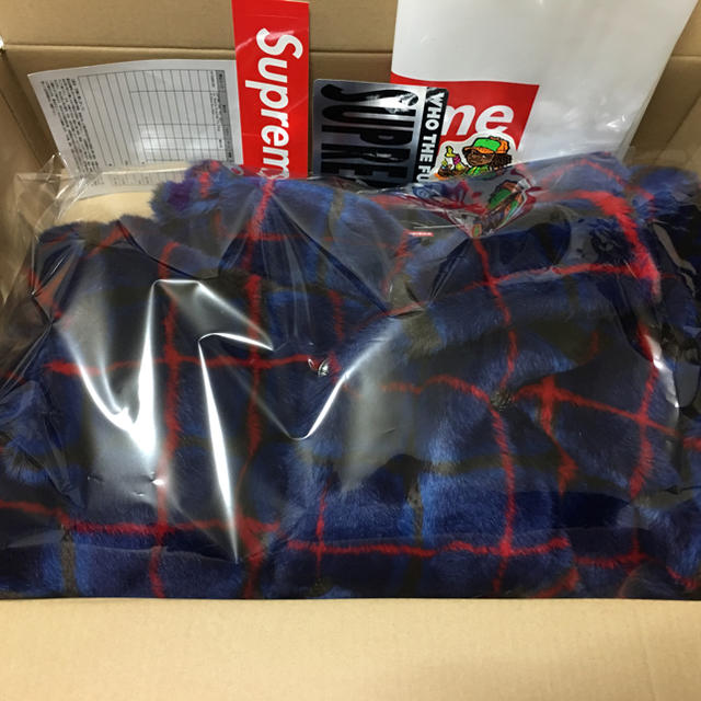 Supreme(シュプリーム)のsupreme Jean Paul Gaultier Fur Coat 新品 M メンズのジャケット/アウター(ダッフルコート)の商品写真