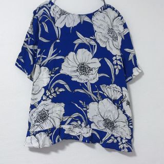 ザラ(ZARA)の新品 ZARA 花柄 フリル (Tシャツ(半袖/袖なし))