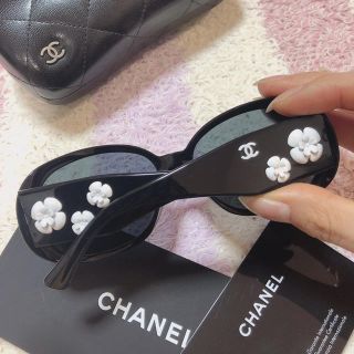 シャネル(CHANEL)のCHANEL サングラス カメリア (サングラス/メガネ)