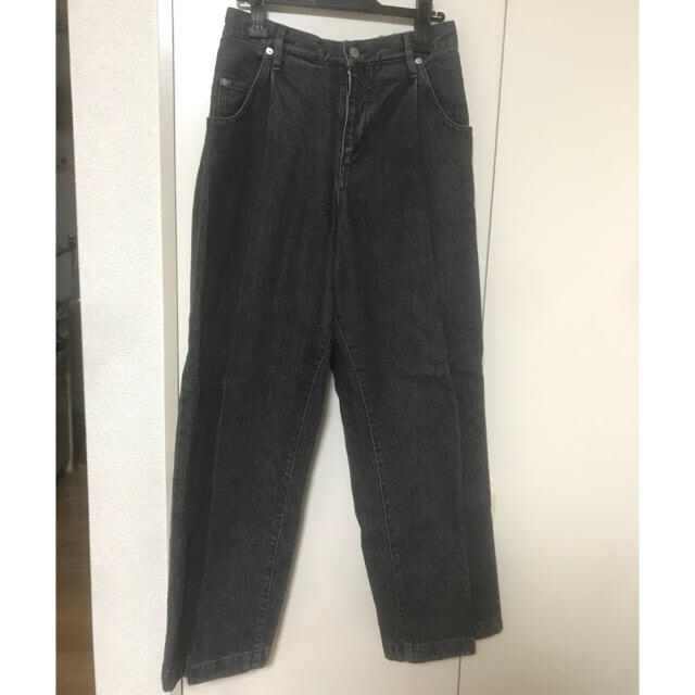 UNUSED(アンユーズド)のneon sign wide denim slacks BLK used メンズのパンツ(デニム/ジーンズ)の商品写真