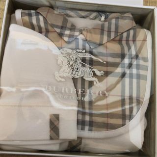 バーバリー(BURBERRY)の【新品】バーバリー ベビー 6M キッズ (ロンパース)