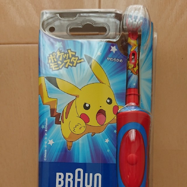 BRAUN(ブラウン)のブラウンオーラルBポケモン電動歯ブラシレッド 2019/2/20発売 スマホ/家電/カメラの美容/健康(電動歯ブラシ)の商品写真