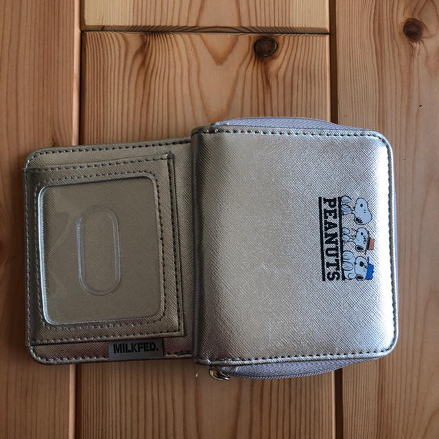 SNOOPY(スヌーピー)のフヌーピー 二つ折り財布 レディースのファッション小物(財布)の商品写真