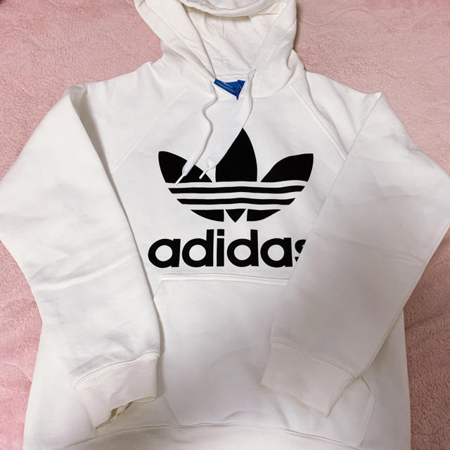 新品未開封 adidas LOVERESS トレフォイル パーカー ブラック