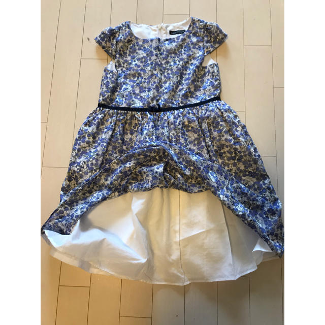 BeBe(ベベ)のBeBe  キッズワンピース キッズ/ベビー/マタニティのキッズ服女の子用(90cm~)(ワンピース)の商品写真