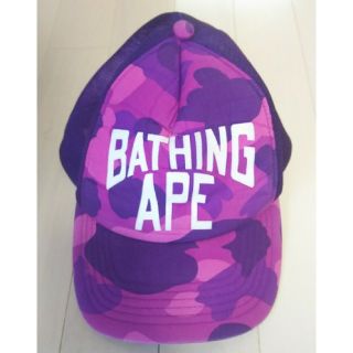 アベイシングエイプ(A BATHING APE)のアベイシングエイプ 紫カモ キャップ(キャップ)