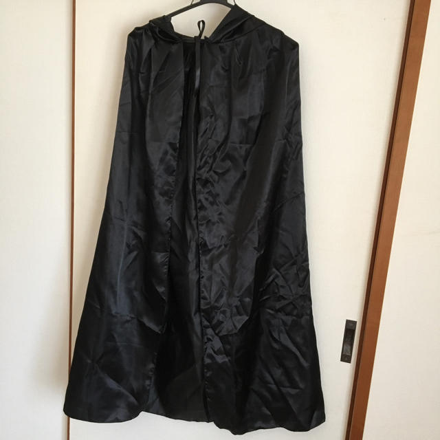 黒マント フード付き エンタメ/ホビーのコスプレ(衣装)の商品写真