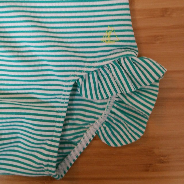 PETIT BATEAU(プチバトー)のプチバトー シアサッカーワンピース 水着 6m キッズ/ベビー/マタニティのベビー服(~85cm)(水着)の商品写真