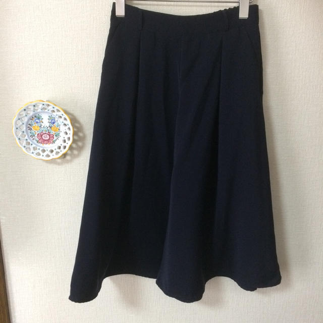 GU(ジーユー)のキュロットスカート  ネイビー  Mサイズ レディースのパンツ(キュロット)の商品写真