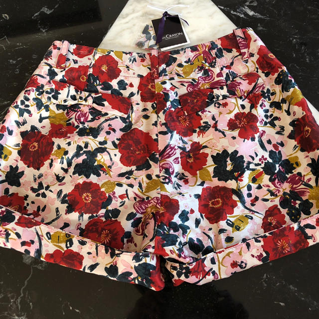 ロイスクレヨン ショートパンツ 新品 タグ付き