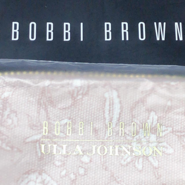 BOBBI BROWN(ボビイブラウン)の新品 BOBBI BROWN ポーチ レディースのファッション小物(ポーチ)の商品写真