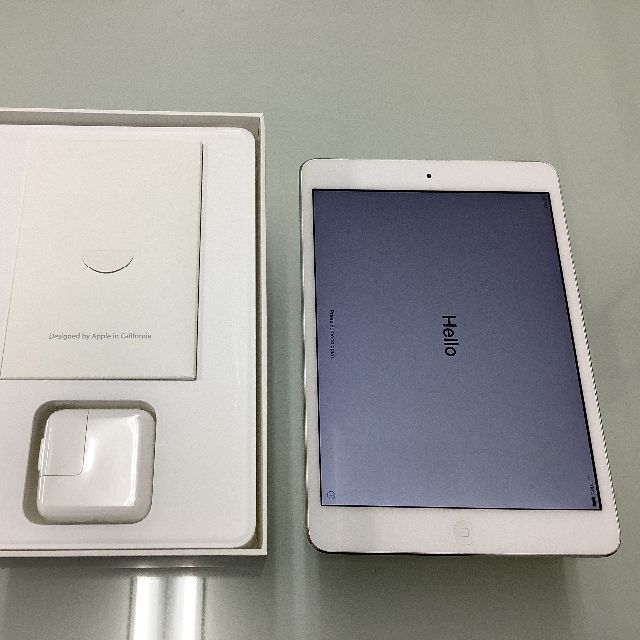 スマホ/家電/カメラiPad mini2 Retina Wi‑Fi+Cellular 32GB 美品