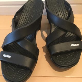 クロックス(crocs)のクロックス ヒールサンダル 黒(サンダル)