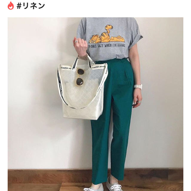 GU(ジーユー)のグリーンパンツ レディースのパンツ(カジュアルパンツ)の商品写真