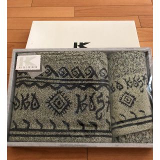 ヒロココシノ(HIROKO KOSHINO)のヒロコ コシノ バスタオルセット新品【スノボーマン様専用】(タオル/バス用品)