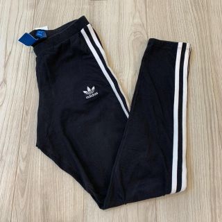 アディダス(adidas)のアディダス(スキニーパンツ)