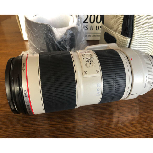 Canon(キヤノン)のcanon 70-200 f2.8 is ii スマホ/家電/カメラのカメラ(レンズ(ズーム))の商品写真