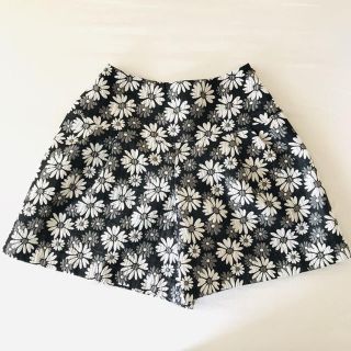 エムズグレイシー(M'S GRACY)の花柄ショートパンツ キュロット ♠︎M's gracy♠︎(キュロット)