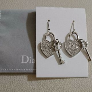 クリスチャンディオール(Christian Dior)の美品 Dior ハート 鍵 ピアス(ピアス)