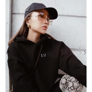 エイミーイストワール(eimy istoire)のeimy monogram ショートパーカー(パーカー)