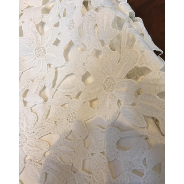 IENA(イエナ)のイエナ レース スカート 白 38サイズ レディースのスカート(ひざ丈スカート)の商品写真
