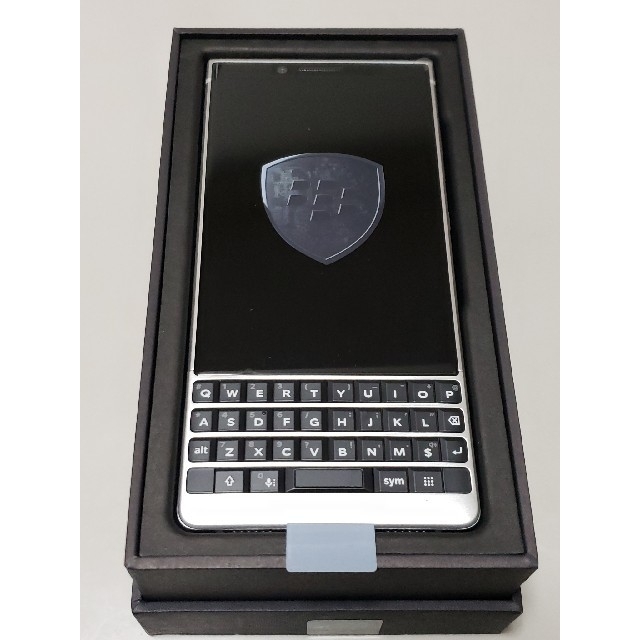 【最安値】Blackberry KEY2 シルバー 64GB BBF100-6 スマホ/家電/カメラのスマートフォン/携帯電話(スマートフォン本体)の商品写真