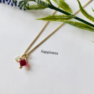 スワロフスキー(SWAROVSKI)のルビーカラー スワロフスキーネックレス(ネックレス)