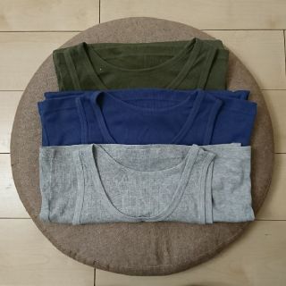 ユニクロ(UNIQLO)のユニクロ タンクトップ ３着セット(タンクトップ)