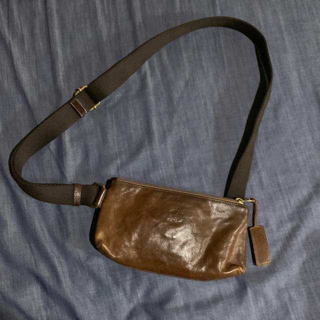IL BISONTE(イルビゾンテ)の【最終値下げ】IL BISONTE 斜めがけショルダーバッグ メンズのバッグ(ショルダーバッグ)の商品写真