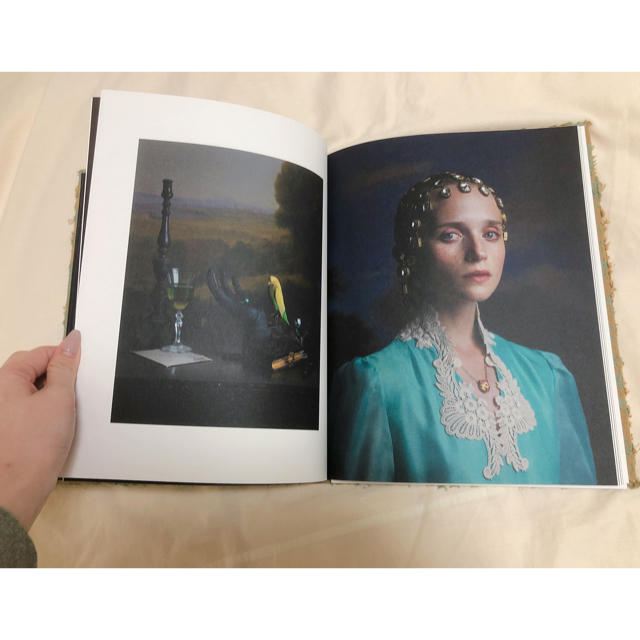 Gucci(グッチ)のGUCCI 顧客用カタログ 非売品 エンタメ/ホビーの雑誌(ファッション)の商品写真