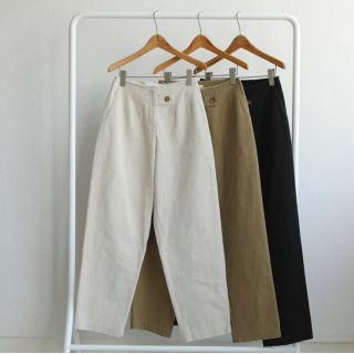 トゥデイフル(TODAYFUL)のTODAYFUL/Cutoff StrapbuttonPTカットオフボタンパンツ(カジュアルパンツ)