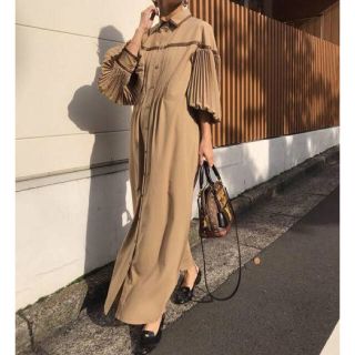 アメリヴィンテージ(Ameri VINTAGE)のポポさま PLEATS BELT LAYERED DRESS(ロングワンピース/マキシワンピース)