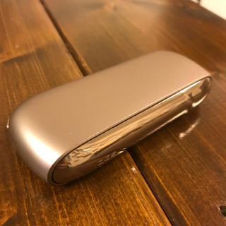 アイコス(IQOS)のIQOS3 ゴールド 本体 ホルダーセット(タバコグッズ)