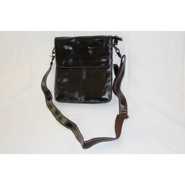 新品 本革 持ち運び便利 茶色 ショルダーバッグ 旅行 バッグ メンズ 男性の通販 By ご縁に感謝です S Shop ラクマ