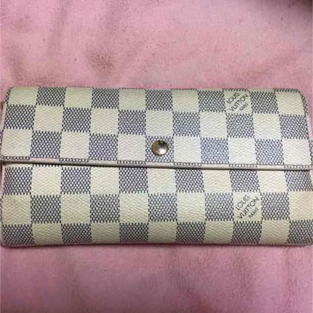 LV アズール長財布