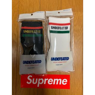 アンディフィーテッド(UNDEFEATED)のundefeated ソックス  2枚  白 黒(ソックス)