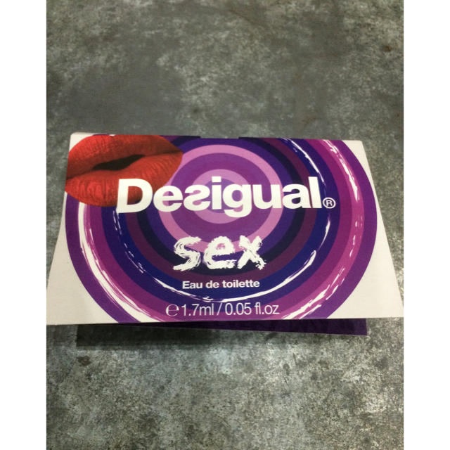 DESIGUAL(デシグアル)のデシグアル セクシー 香水 試供品 未使用 コスメ/美容の香水(香水(女性用))の商品写真